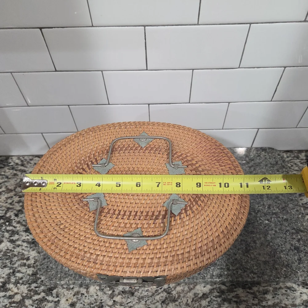 Woven Rattan Jewelry or Trinket Box with Metal Lock - Brown - Picture 7 of 9